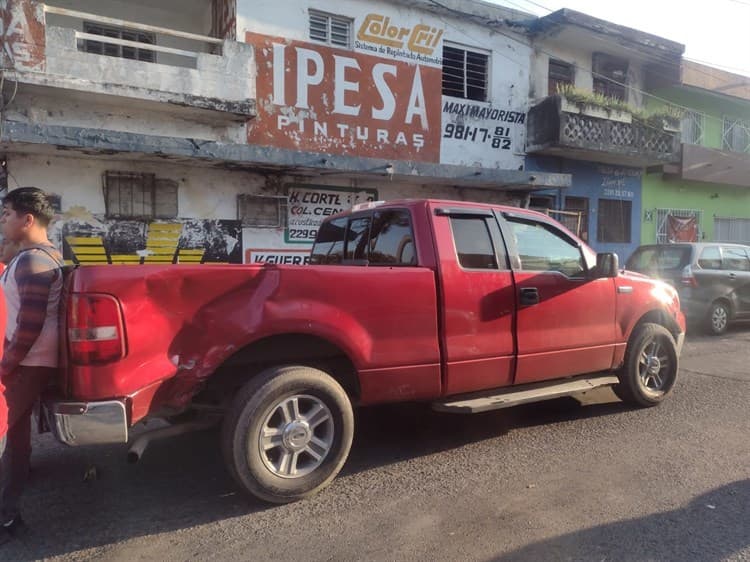 Camioneta atropella a motociclista sobre avenida en Veracruz(+Video)