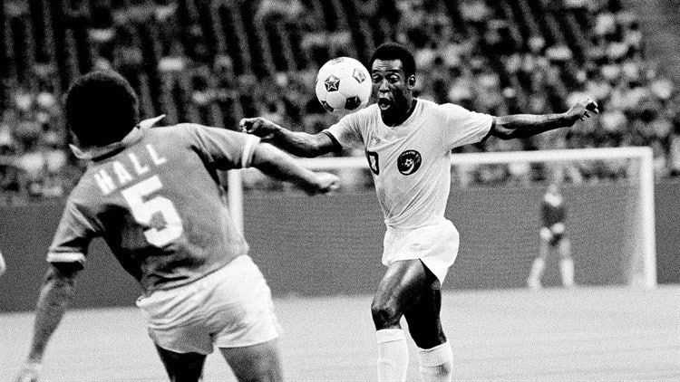 ¿Por qué le decían Pelé a Edson Arantes do Nascimento?