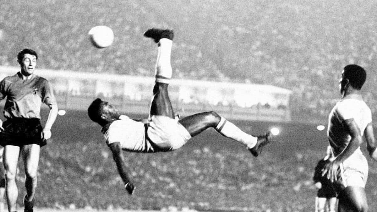 ¿Por qué le decían Pelé a Edson Arantes do Nascimento?