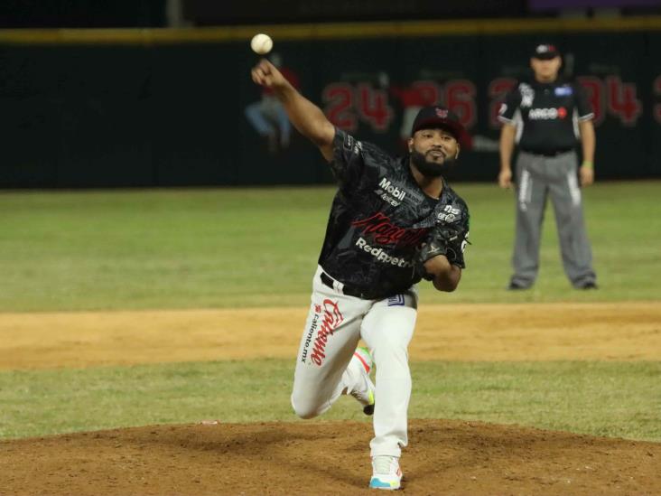 Lanzador aguilista lidera la Liga del Pacífico en salvamentos