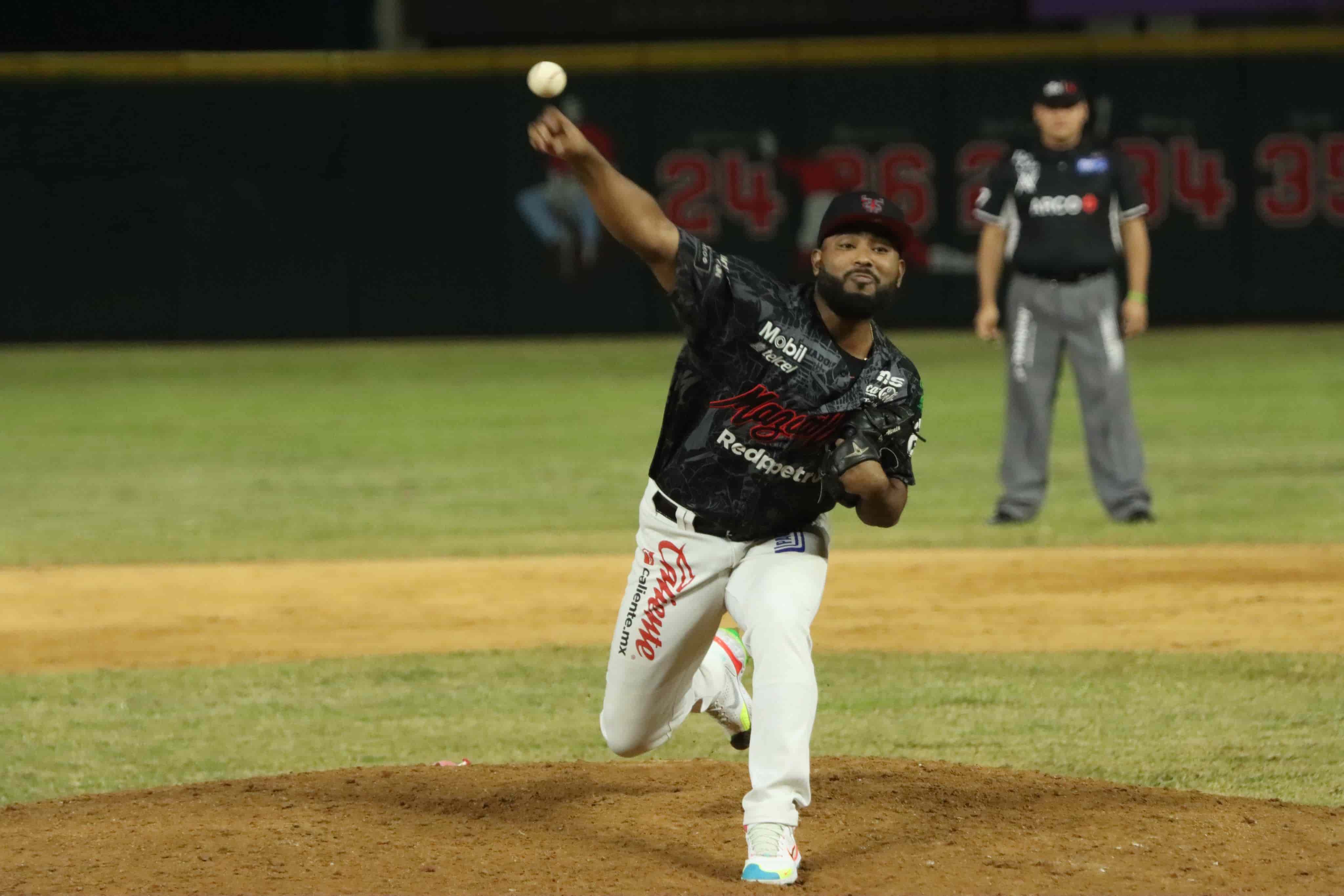 Lanzador aguilista lidera la Liga del Pacífico en salvamentos