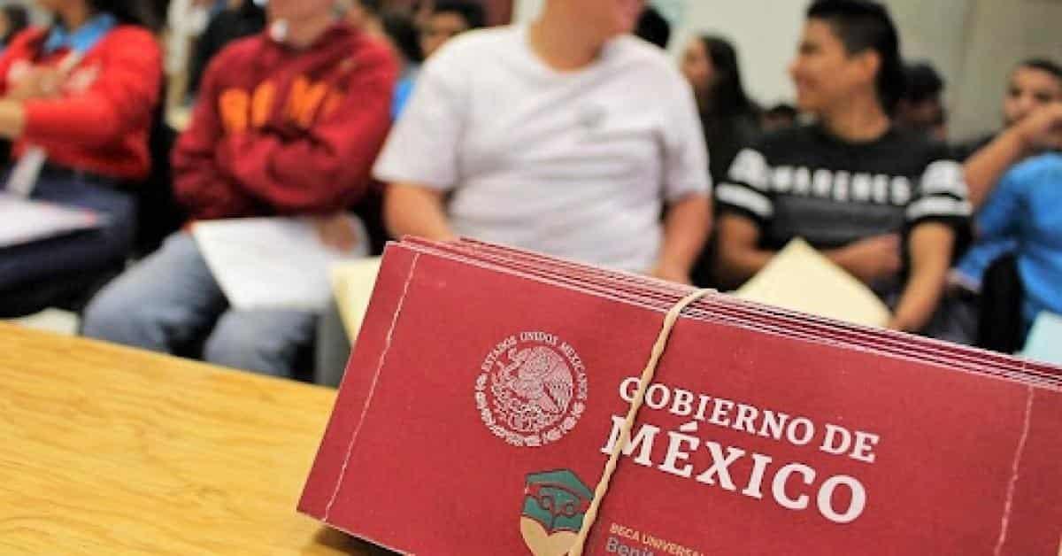 Más de 12 mil estudiantes reciben apoyos en región de Misantla