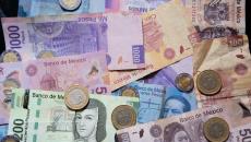 Peso mexicano rompe la barrera de las 19 unidades por dólar; está en 18.95