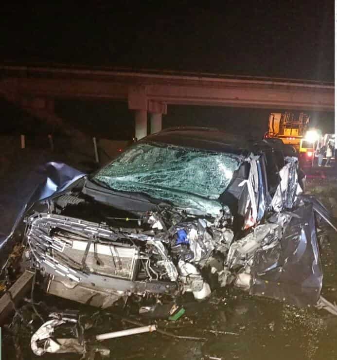 Conductor provoca choque y deja prensados a automovilistas en Puente Nacional