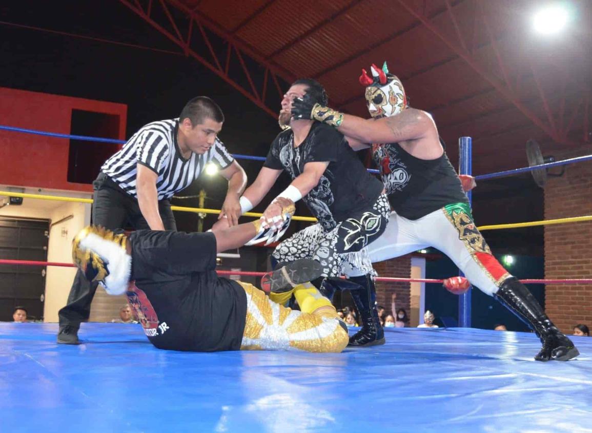 Regresará la lucha libre a Mina el 7 de enero