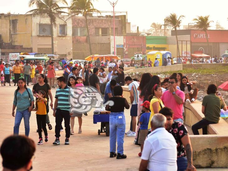 Semar vigila el Malecón de Coatzacoalcos durante inicio de 2023