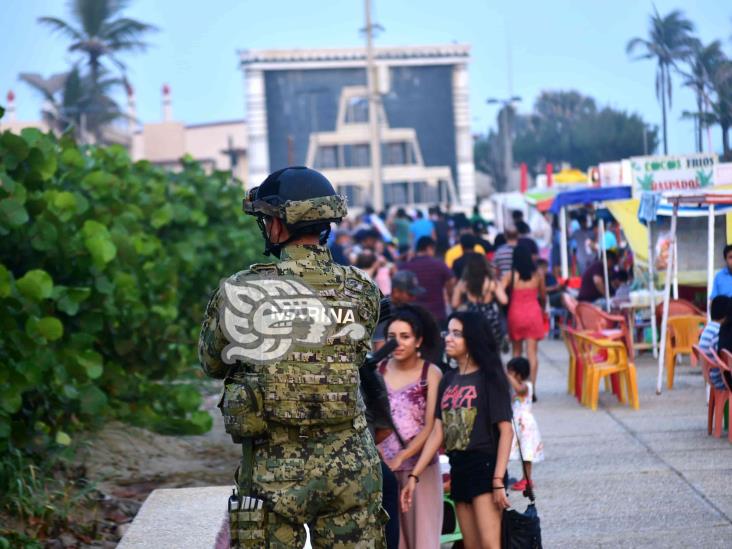 Semar vigila el Malecón de Coatzacoalcos durante inicio de 2023