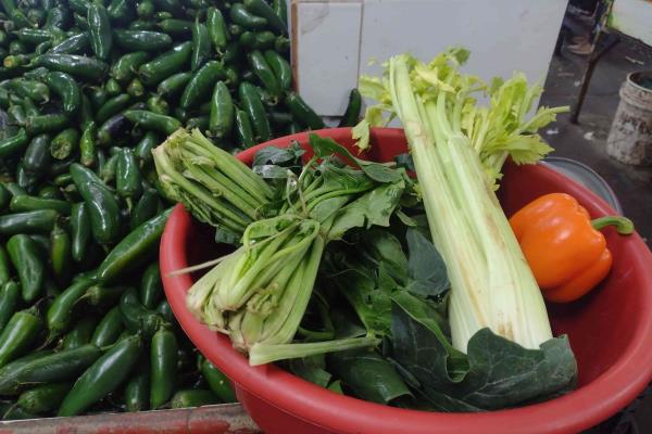Incrementan precios de frutas y verduras en Veracruz