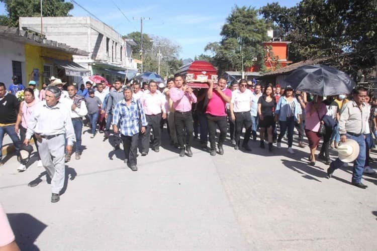 Rinden homenaje de cuerpo presente a alcalde de Rafael Delgado (+Video)