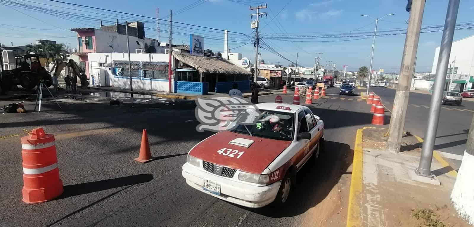 Cierran circulación en Colón y UV en Coatzacoalcos(+Video)