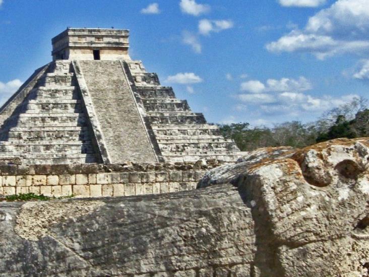 Protesta contra el INAH; piden destituir a director del Chichén Itzá