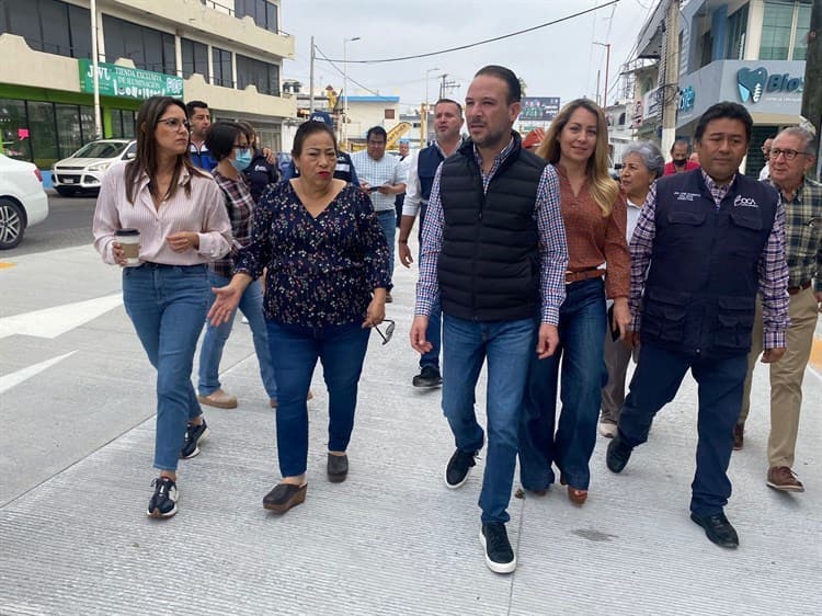 Reinauguran la calle Paseo Jardín en concreto hidráulico en Boca del Río (+Video)