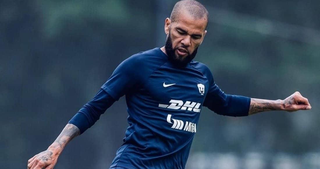 En problemas jugador de Pumas Dani Alves