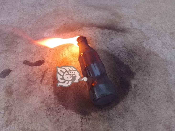 No cesan ataques a negocios con “bombas molotov”, en Acayucan (Video)