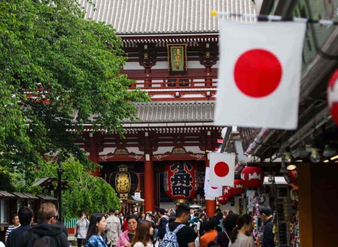 Japón ofrecerá apoyos a las familias para que dejen de vivir en Tokio