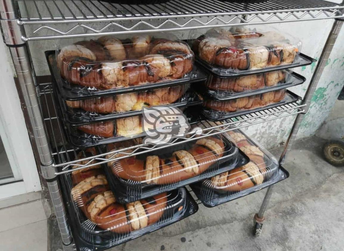 Llegan roscas de reyes a Nanchital