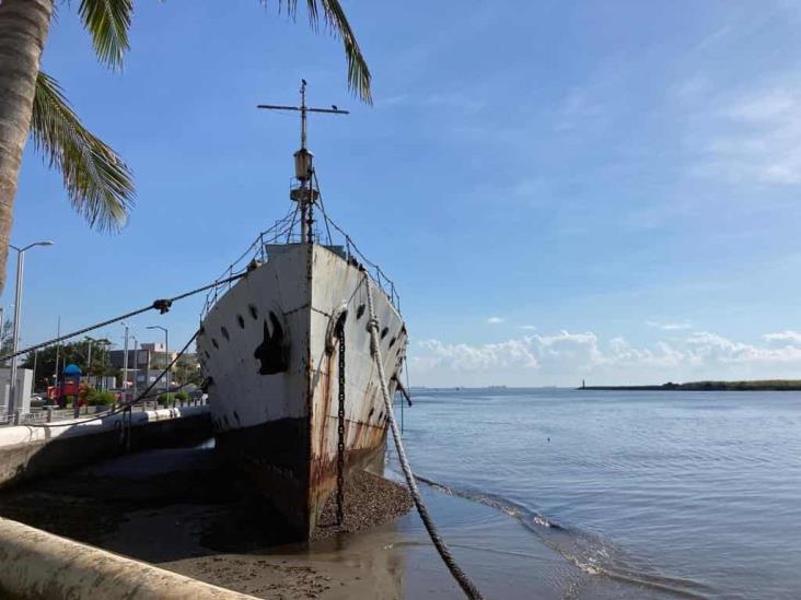 Por comenzar, desmantelamiento del cañonero Guanajuato en Boca del Río