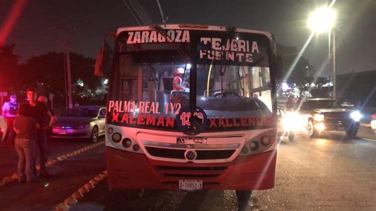 Chocan urbanos sobre la Veracruz-Xalapa; hay 10 heridos (+Video)