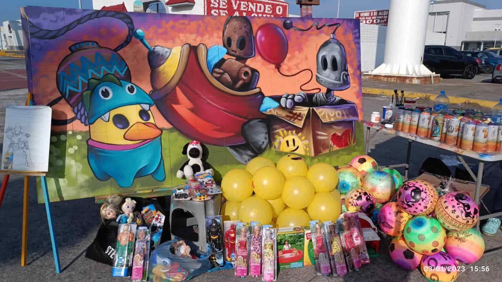 Arte a cambio de juguetes para niños de la calle en Boca del Río