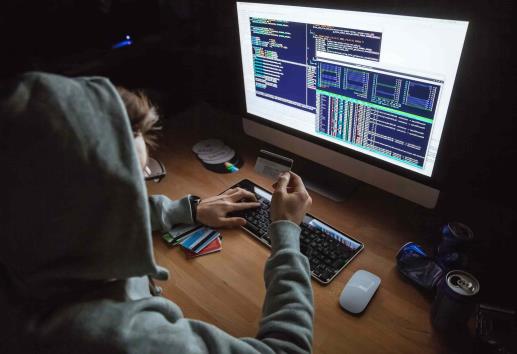 Policía cibernética detectó 40 cuentas en redes sociales dedicadas a realizar fraudes en Veracruz