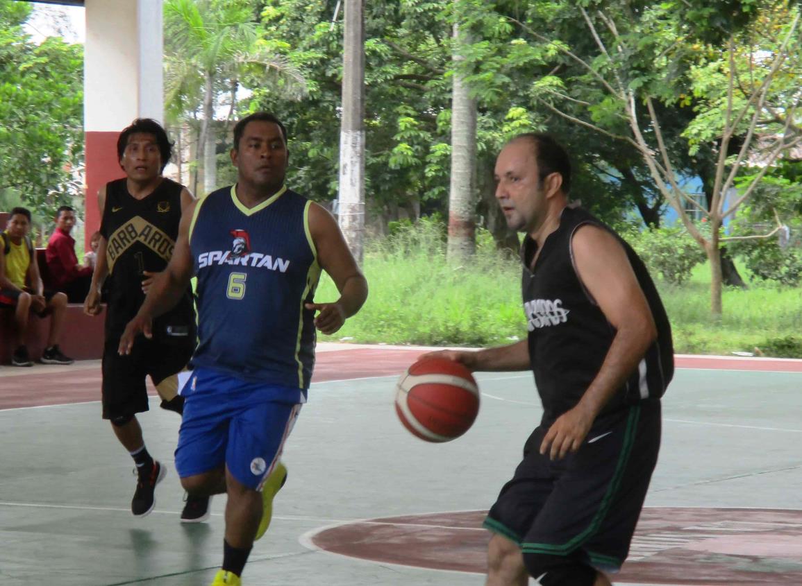Prosigue torneo de la Rosca de Reyes en La Noria