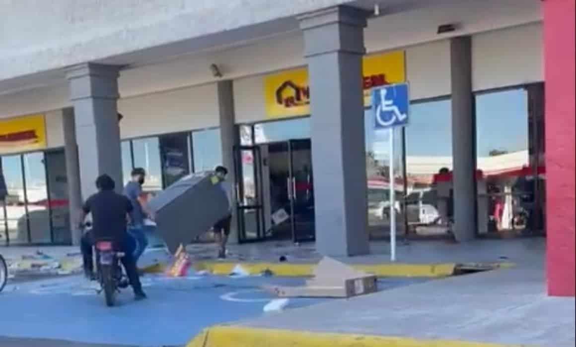 Tras la balacera reportan saqueos en Culiacán, se llevan pantallas y refrigeradores (+Video)