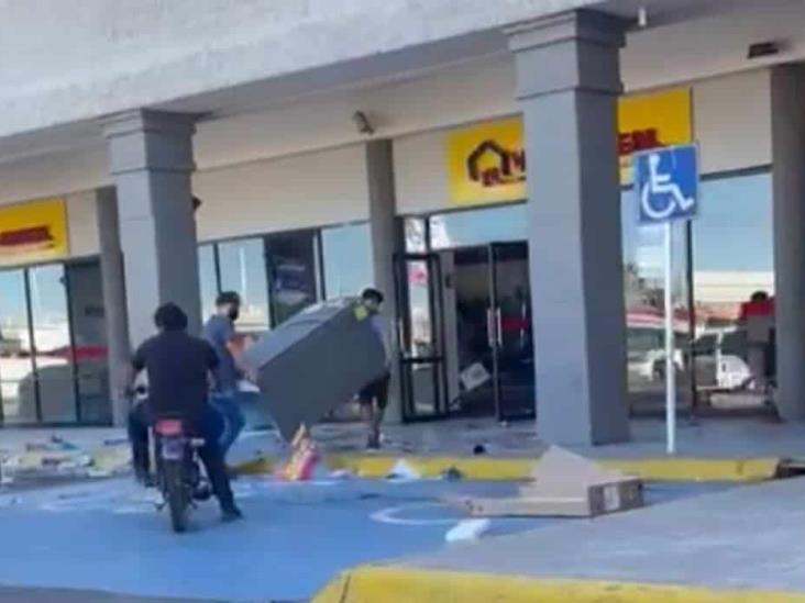 Culiacán, ciudad fantasma; saqueos en tiendas tras recaptura de Ovidio (+Video)