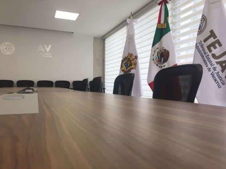 Conficto por extinción del TEJAV retrasa trámites administrativos en Veracruz