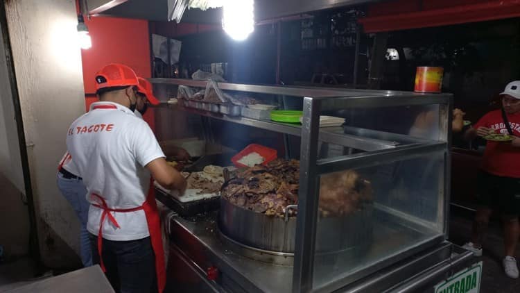 ¿Tacorrosca? Taquería en Veracruz crea una rosca de reyes de tacos para este 6 de enero