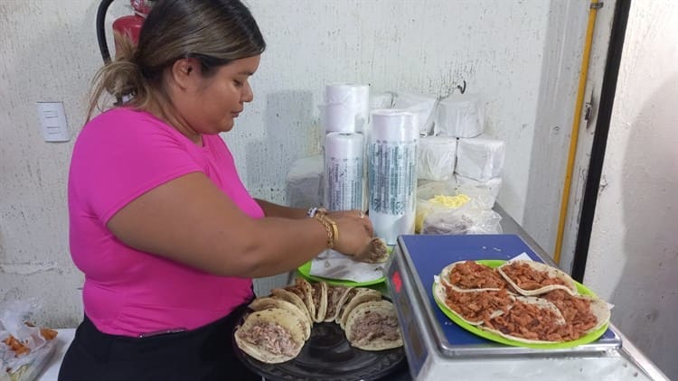 ¿Tacorrosca? Taquería en Veracruz crea una rosca de reyes de tacos para este 6 de enero