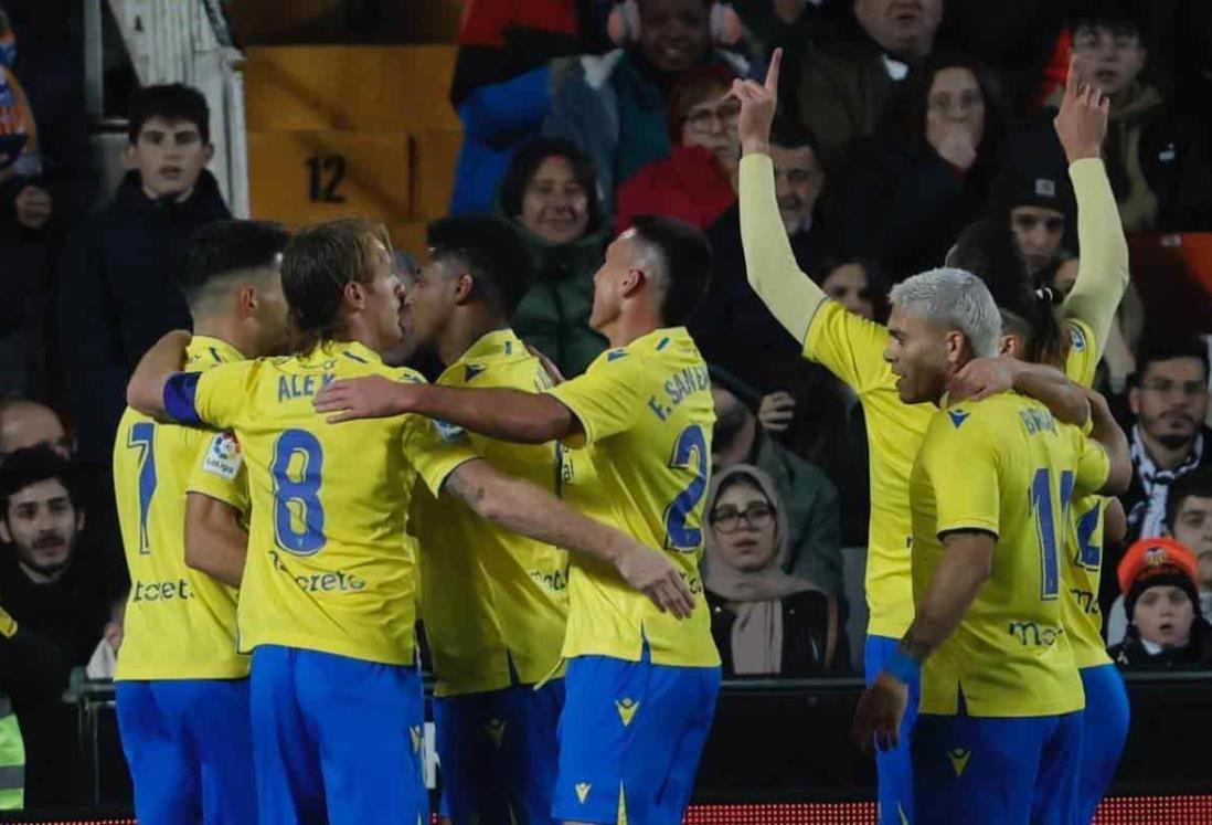 Sorprende Cádiz en la Liga de España