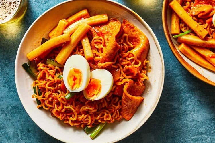 El platillo coreano que tienes que probar alguna vez: Tteokbokki