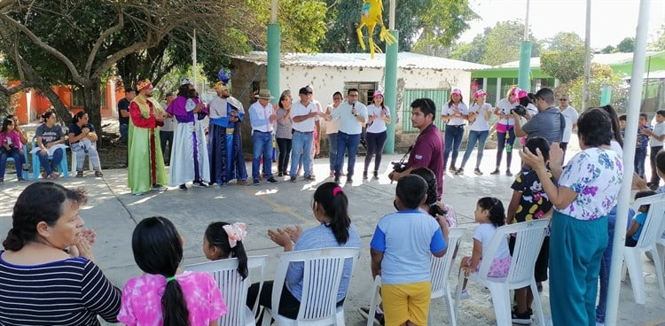 Llegó Caravana de Reyes Magos a Paso Doña Juana y Chalahuite