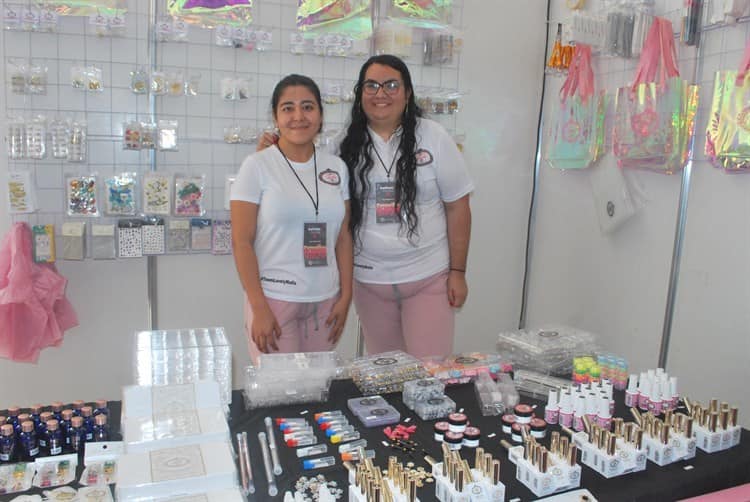 Llevan a cabo Expo Belleza y Moda a beneficio de Amanc Veracruz