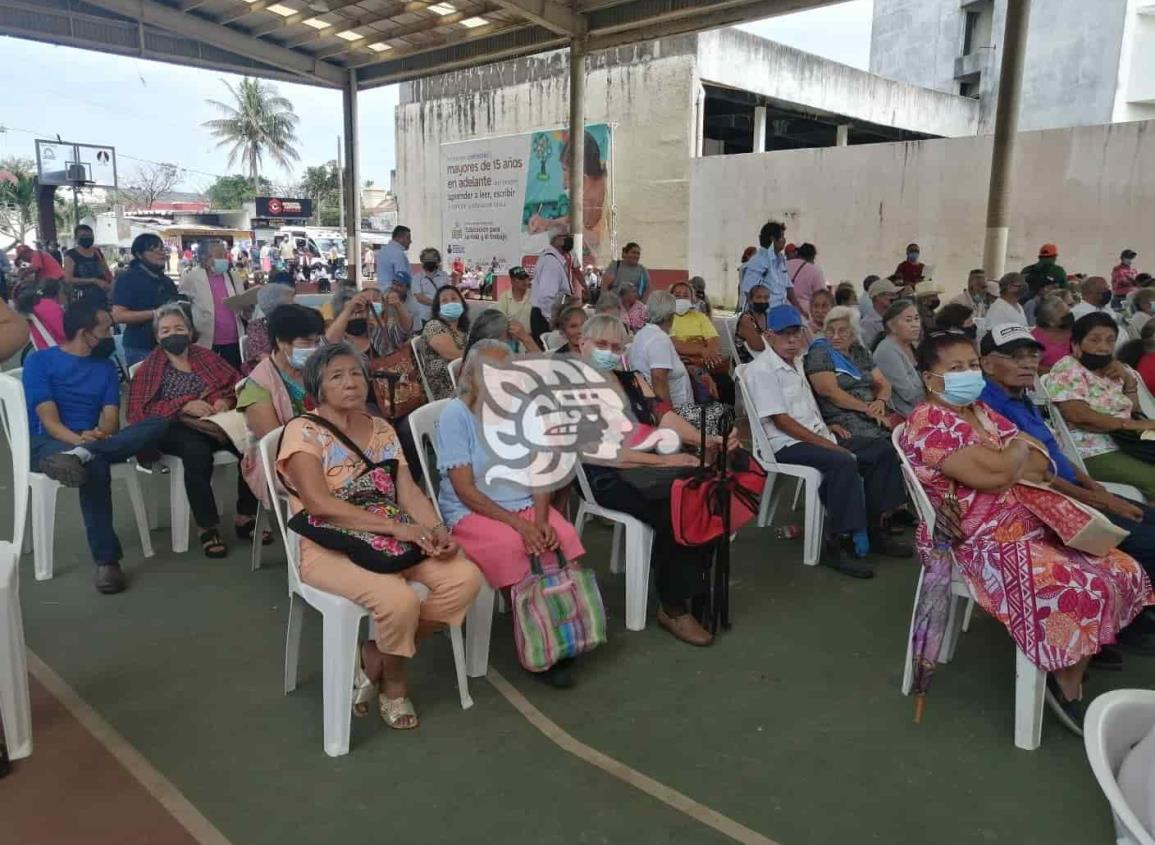 Cambian tarjetas de pensión para el Bienestar de las personas adultas mayores(+Video)