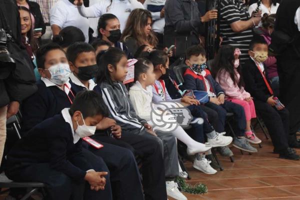 Terminan vacaciones; más de 2 millones vuelven a clases en Veracruz (+Video)
