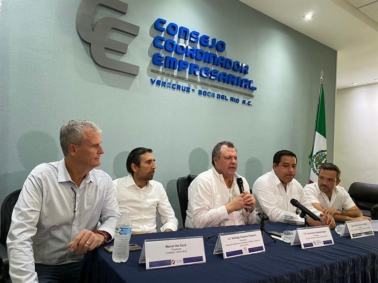 Más de 35 millones de toneladas de mercancía se movieron en el puerto de Veracruz durante 2022 (+Video)