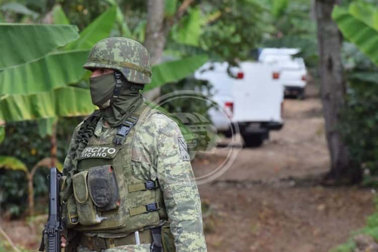 Atacan a policías en Córdoba; sicarios hieren a uno, ‘levantan’ a dos oficiales, uno aparece ejecutado