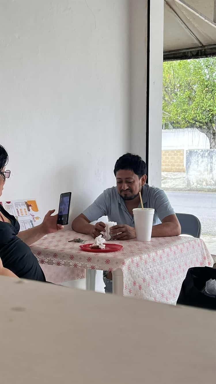 Encuentra al doble de El Paponas” en juguería de Las Choapas