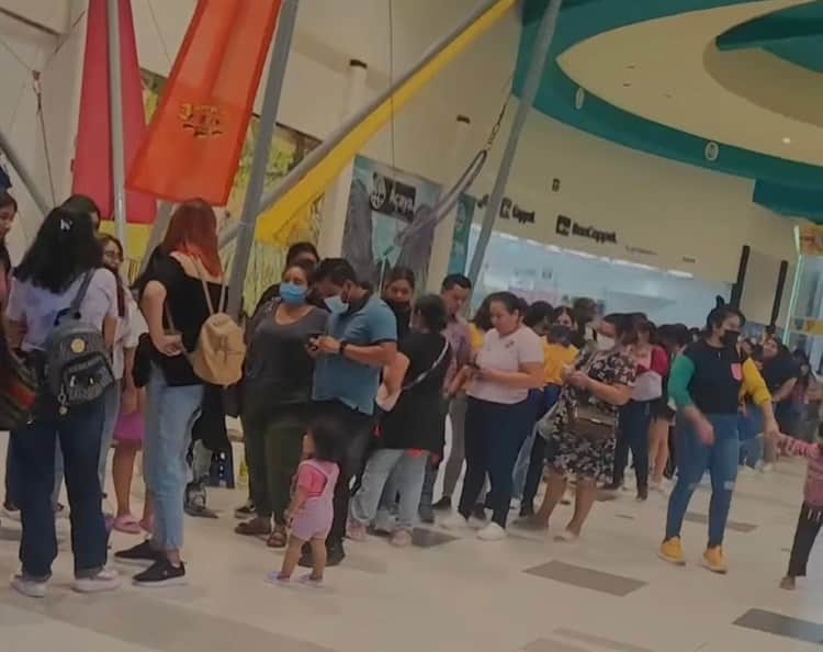 La fiebre ARMY llega a cines de Mina y Coatza