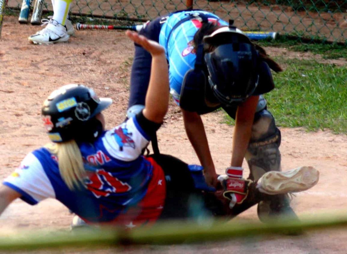 Abrirán temporada de softbol femenil de Veteranas