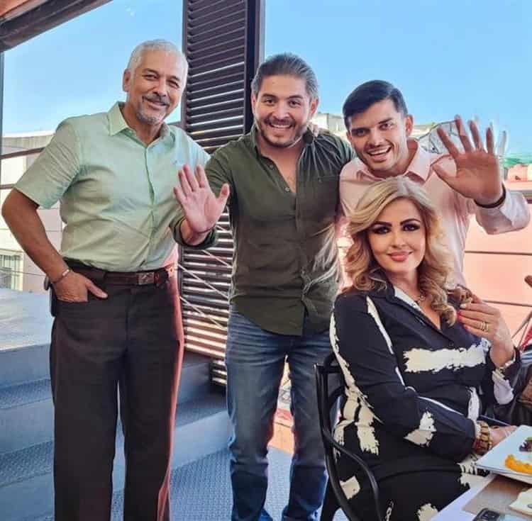 Marcela Domínguez celebra con su círculo más cercano