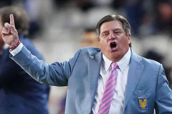 "Piojo" no quita el dedo del renglón