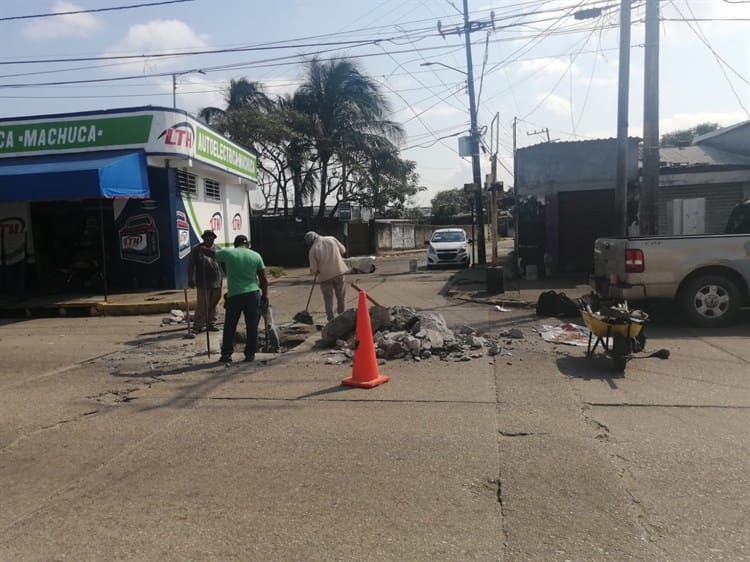 Cierran El Callejón de Las Monjas por cambio de concreto(+Video)