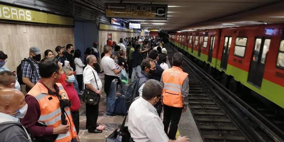 Se está haciendo todo lo necesario para evitar accidentes en el Metro: AMLO