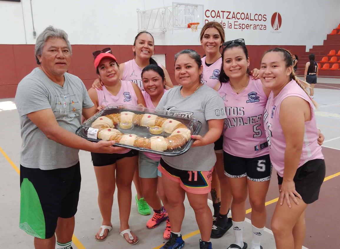 Patos Salvajez y Cachorraz A se quedaron con las Roscas de  Reyes