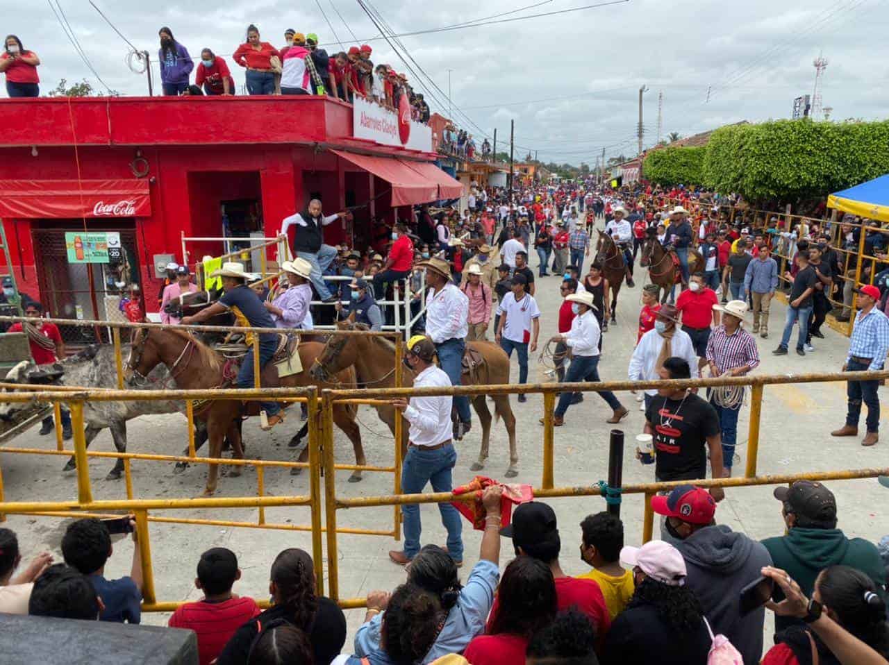 Sí habrá suelta de toros en fiestas de Chacaltianguis