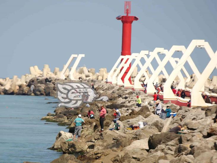 Con caña, tarraya o buceando, persiste tradición de la pesca en Coatzacoalcos