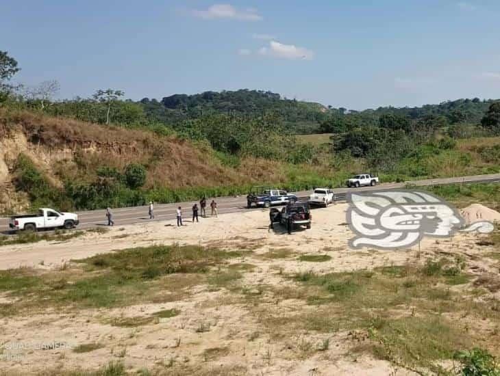 Hallan cuerpos embolsados en la carretera Las Choapas-Ocozocoautla