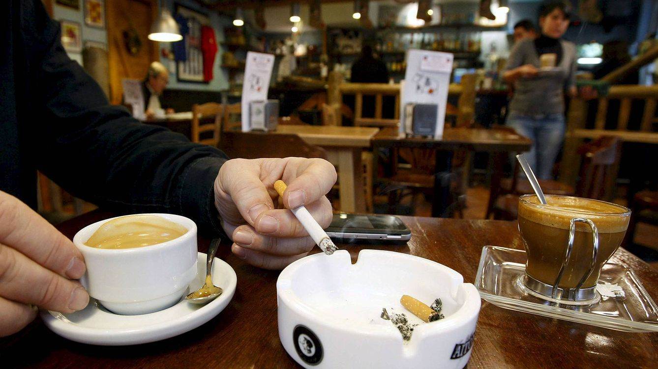 Prohibición a fumadores, una catástrofe para la Canirac